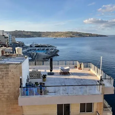 The Sea Across The Road Penthouse 5 Apartment St. Paul's Bay Exterior photo
