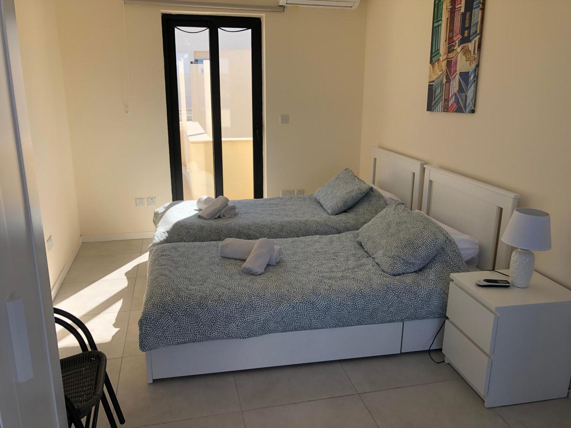 Apartment The Sea Across The Road Penthouse 5 *